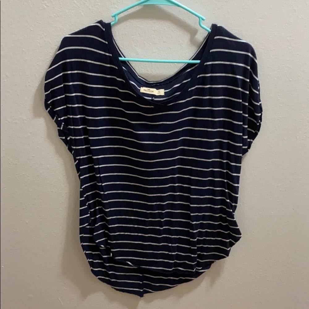 Cute hollister shirt